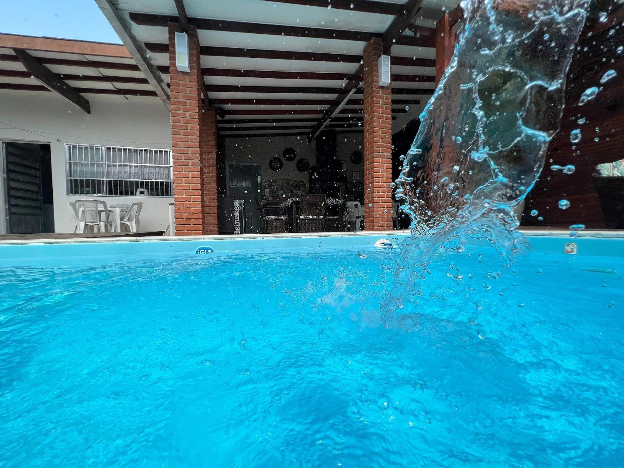 Casa Agradavel Com Piscina, A Poucos Passos Da Praia Перуиби Экстерьер фото