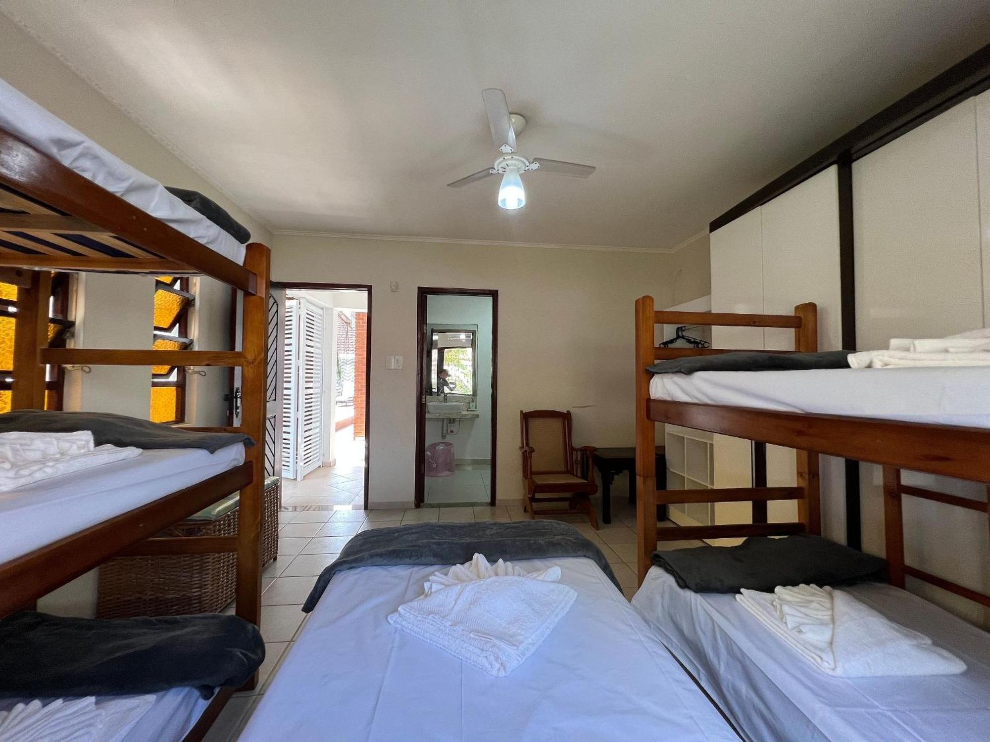Casa Agradavel Com Piscina, A Poucos Passos Da Praia Перуиби Экстерьер фото